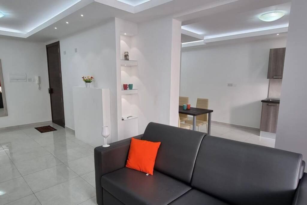 Seaview 2 Double Bedroom Modern Apartment St. Paul's Bay Exterior foto